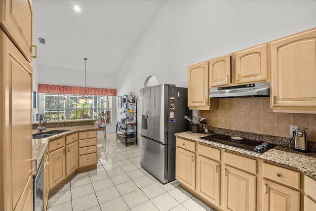 340 SE Saint Lucie Boulevard, Stuart, FL 34996