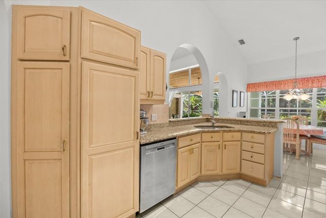 340 SE Saint Lucie Boulevard, Stuart, FL 34996