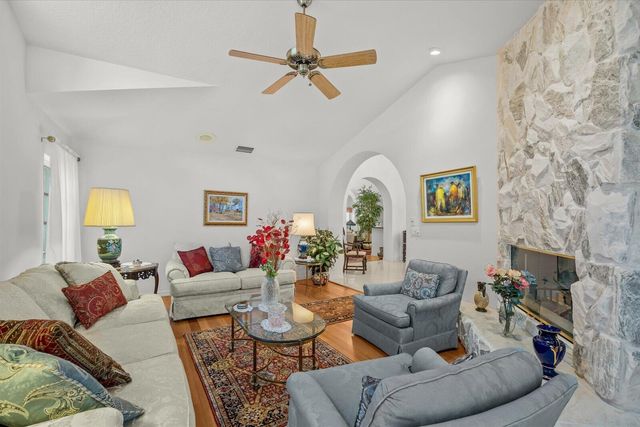 340 SE Saint Lucie Boulevard, Stuart, FL 34996