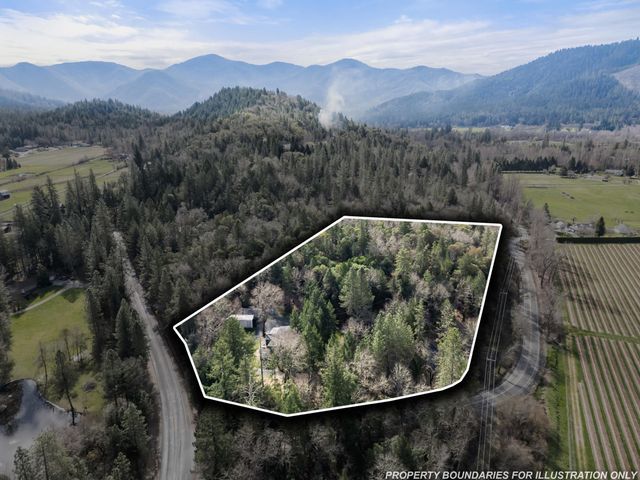 3477 Helms Road, Grants Pass, OR 97527