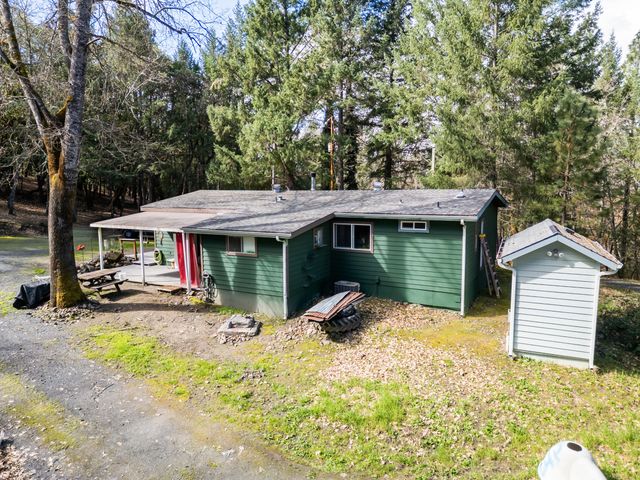 3477 Helms Road, Grants Pass, OR 97527