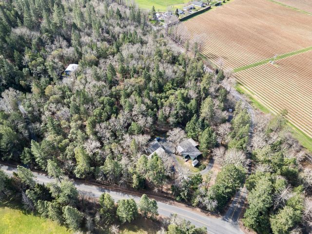 3477 Helms Road, Grants Pass, OR 97527