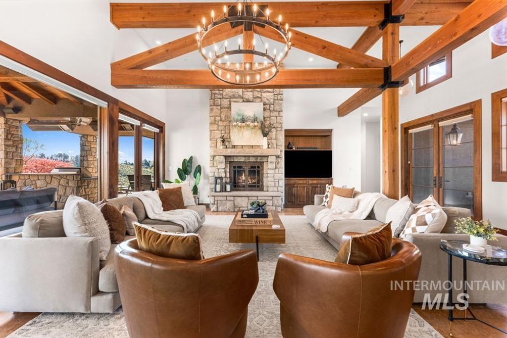 513 E Orion Ct, Boise, ID 83702 photo 2