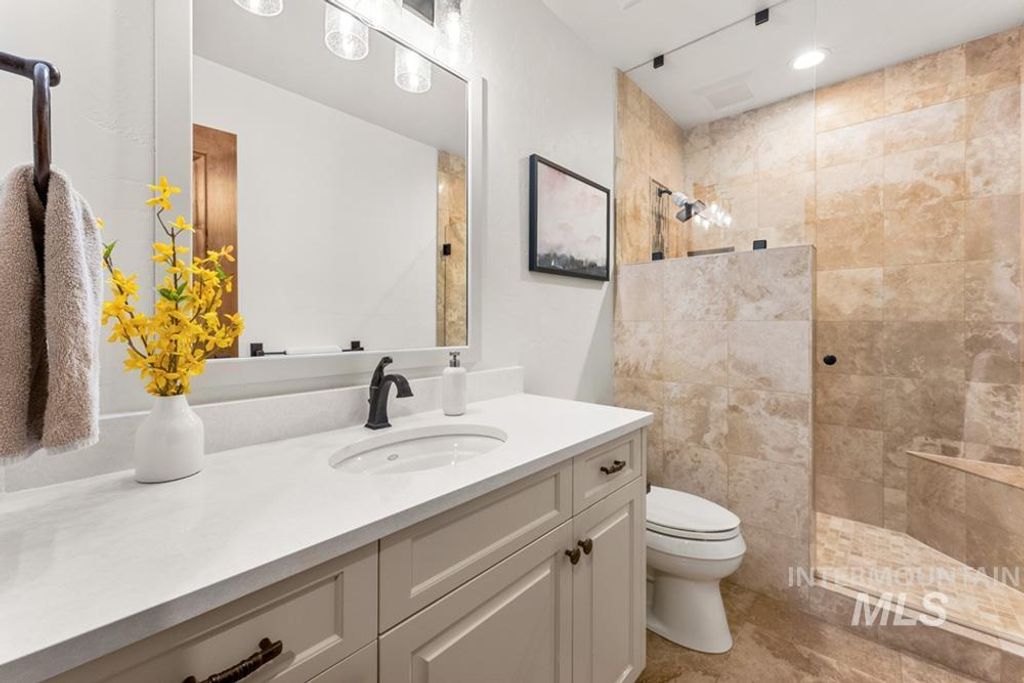 513 E Orion Ct, Boise, ID 83702 photo 32