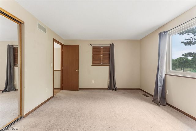 931 Trimble Drive, Akron, OH 44307