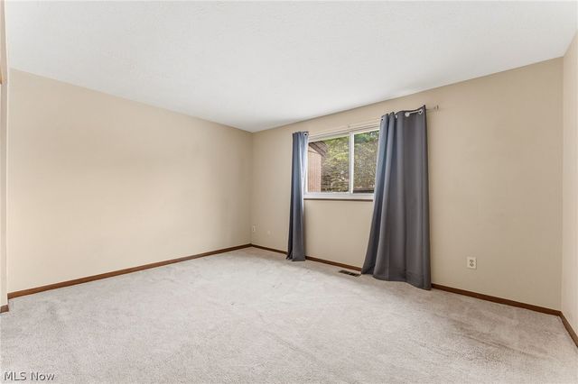 931 Trimble Drive, Akron, OH 44307