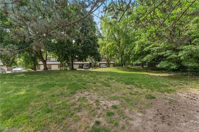 931 Trimble Drive, Akron, OH 44307