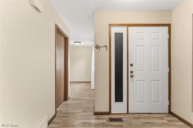 931 Trimble Drive, Akron, OH 44307