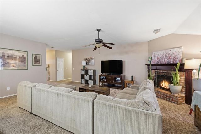 2010 Huntington Road, Oklahoma City, OK 73130