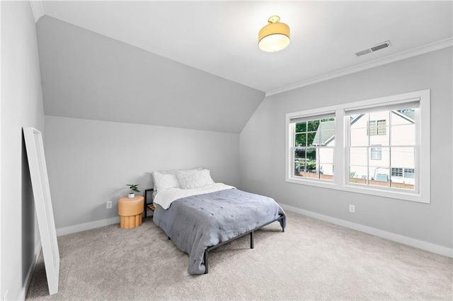 5710 Reinhardt Drive, Fairway, KS 66205