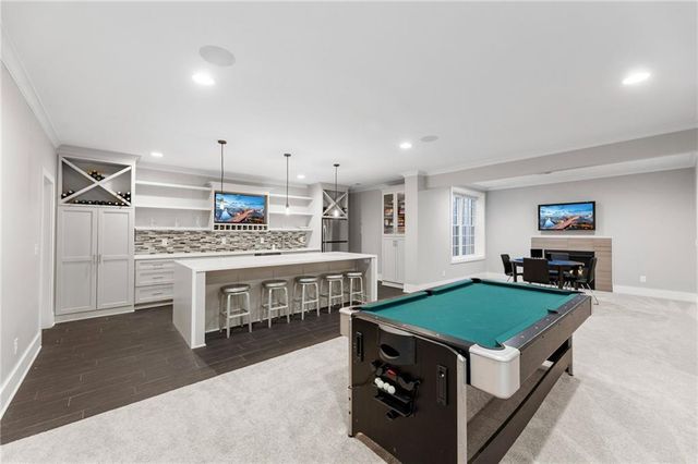 5710 Reinhardt Drive, Fairway, KS 66205