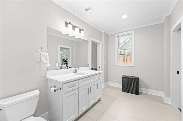 5710 Reinhardt Drive, Fairway, KS 66205