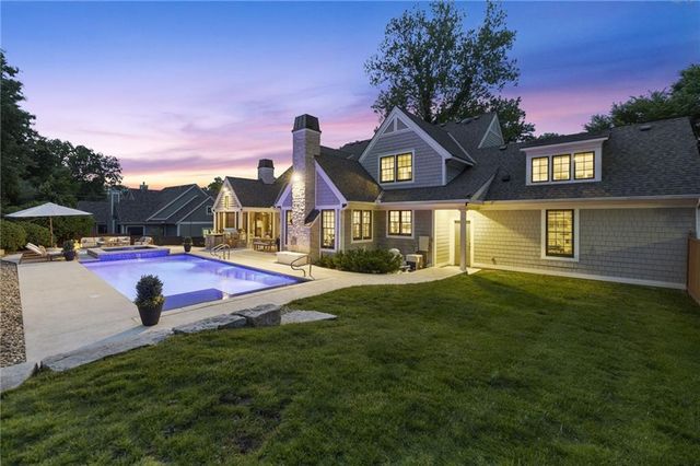 5710 Reinhardt Drive, Fairway, KS 66205
