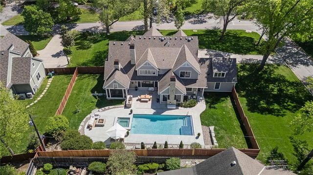 5710 Reinhardt Drive, Fairway, KS 66205