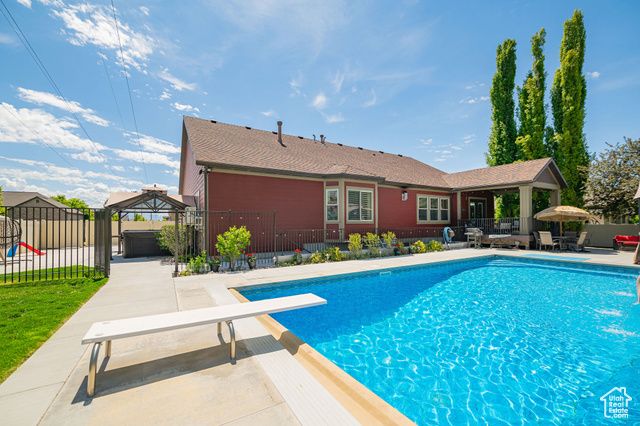 1608 BOULDER CREEK LN, Layton, UT 84041