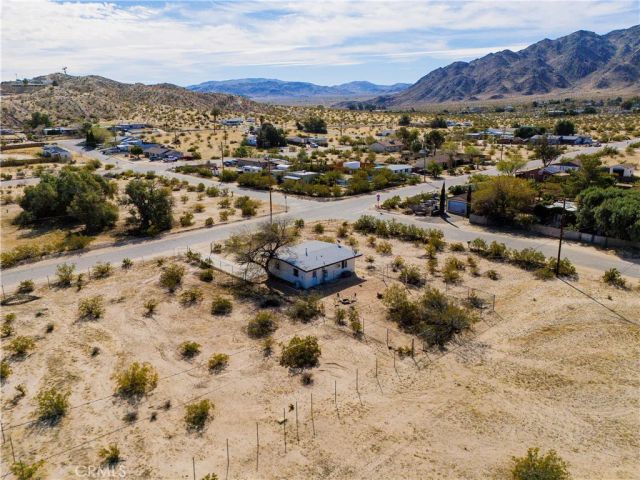 6546 Rose Ellen Avenue, 29 Palms, CA 92277