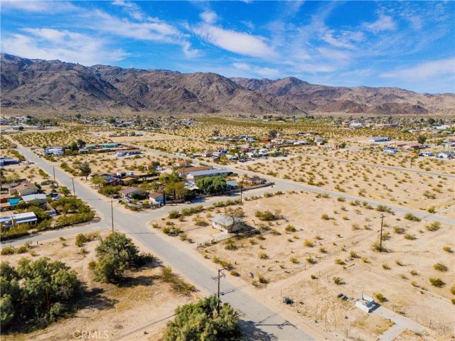 6546 Rose Ellen Avenue, 29 Palms, CA 92277