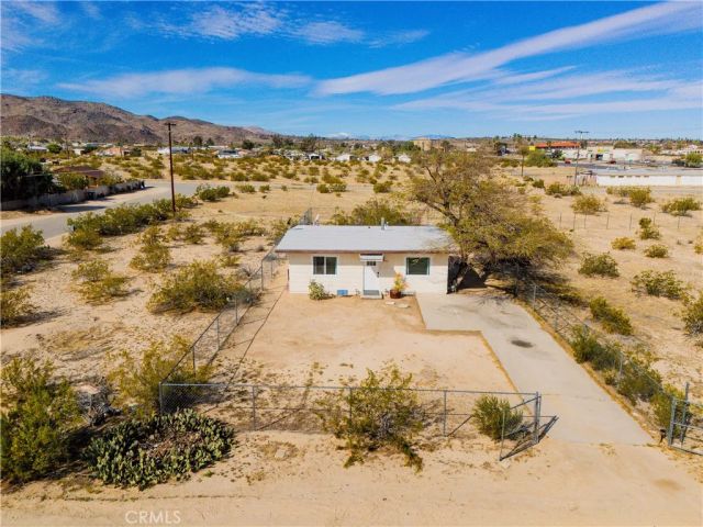 6546 Rose Ellen Avenue, 29 Palms, CA 92277