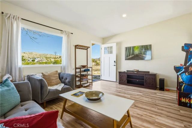 6546 Rose Ellen Avenue, 29 Palms, CA 92277