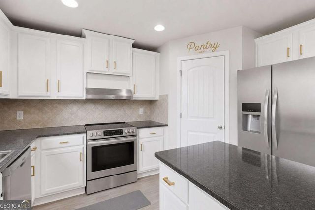 4096 Water Mill Drive, Buford, GA 30519