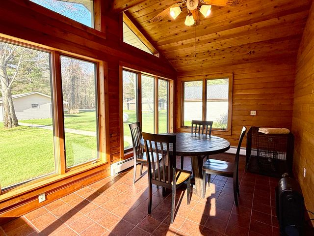 2926 West River Drive, Gladwin, MI 48624