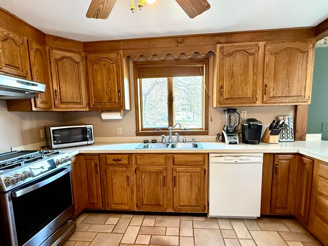 2926 West River Drive, Gladwin, MI 48624