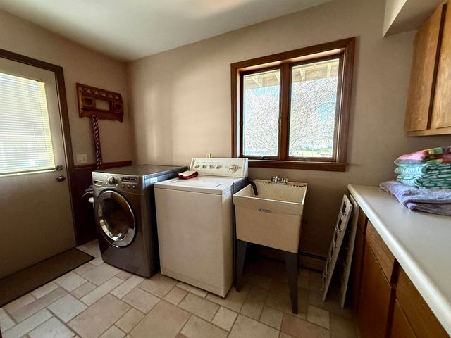 2926 West River Drive, Gladwin, MI 48624