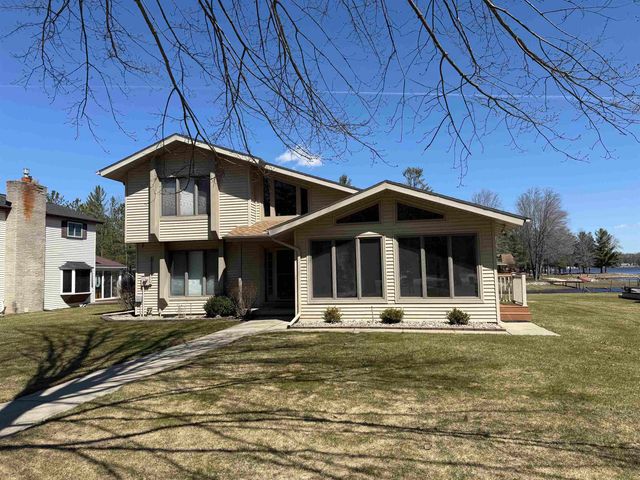 2926 West River Drive, Gladwin, MI 48624
