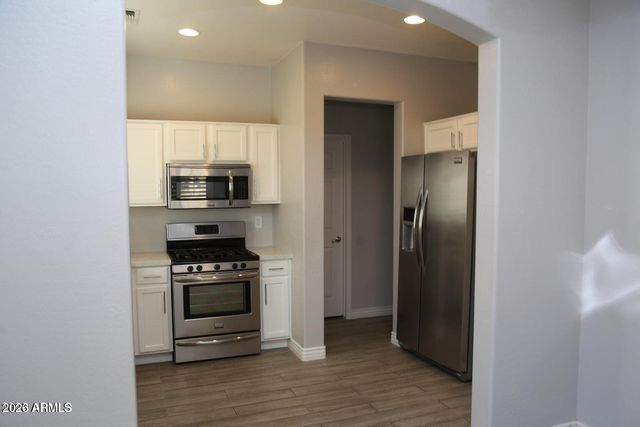 10324 W SANDS Drive 478, Peoria, AZ 85383