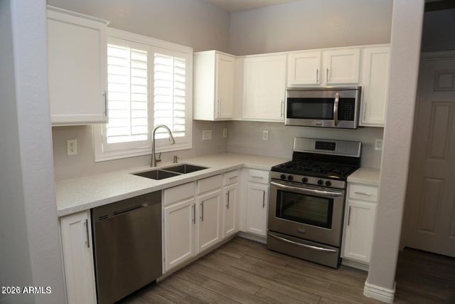 10324 W SANDS Drive 478, Peoria, AZ 85383