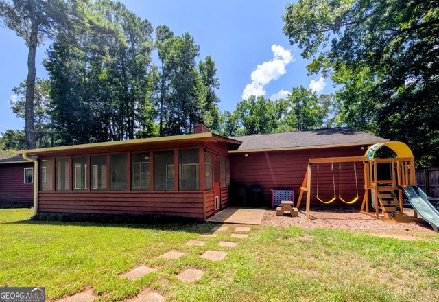 2868 Country Lane NW, Kennesaw, GA 30152