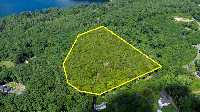 Lot Walnut Hill, Orange, MA 01364