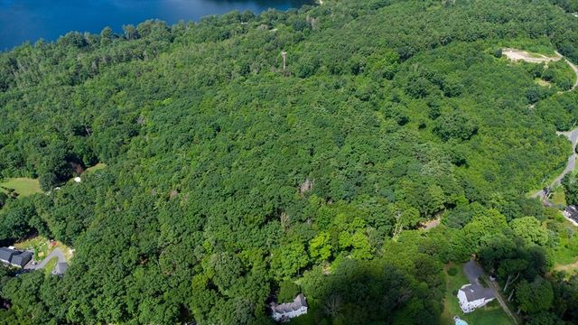 Lot Walnut Hill, Orange, MA 01364