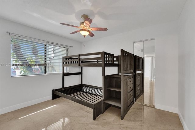 21300 San Simeon Way P6, Miami, FL 33179