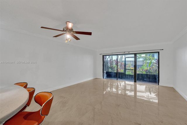 21300 San Simeon Way P6, Miami, FL 33179