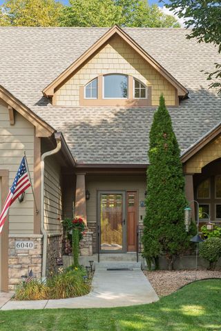 6040 Oakview Court, Shorewood, MN 55331