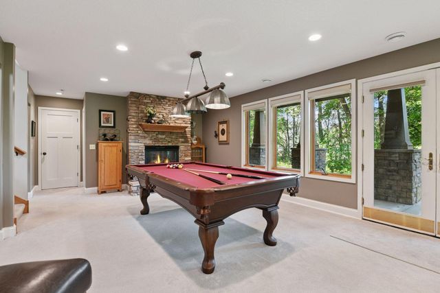 6040 Oakview Court, Shorewood, MN 55331