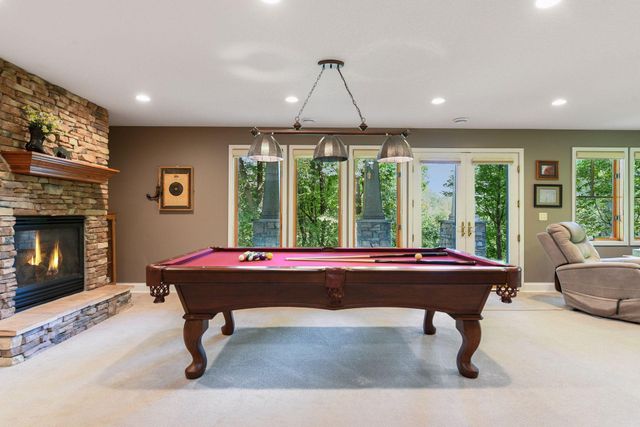 6040 Oakview Court, Shorewood, MN 55331