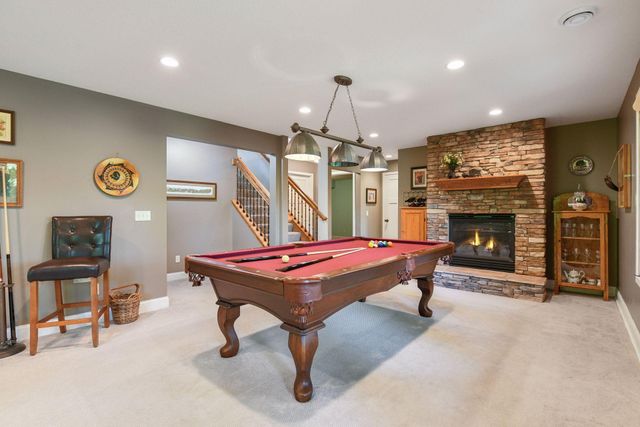 6040 Oakview Court, Shorewood, MN 55331