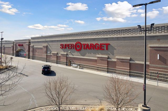 6040 Oakview Court, Shorewood, MN 55331