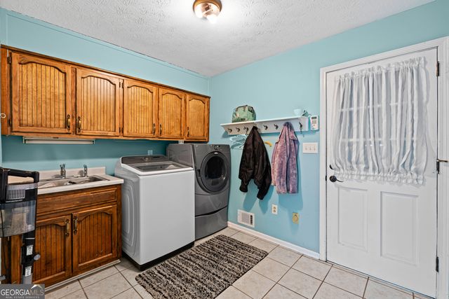 1080 Wedgewood Drive, Fayetteville, GA 30214