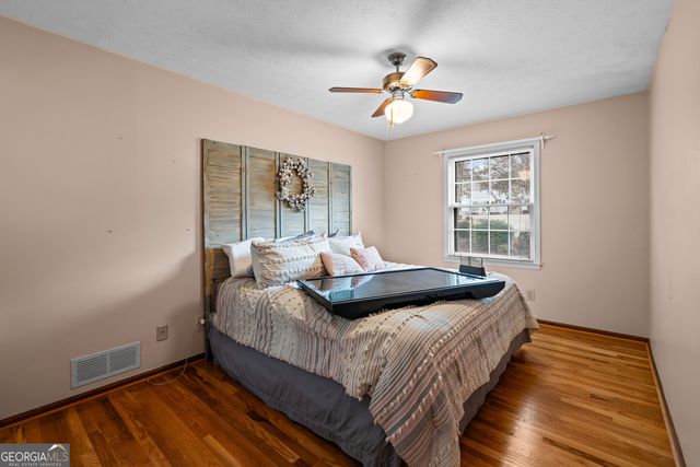 1080 Wedgewood Drive, Fayetteville, GA 30214