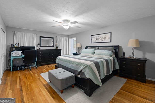 1080 Wedgewood Drive, Fayetteville, GA 30214