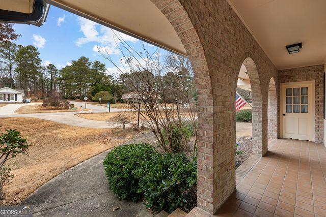 1080 Wedgewood Drive, Fayetteville, GA 30214