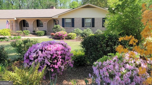 1080 Wedgewood Drive, Fayetteville, GA 30214