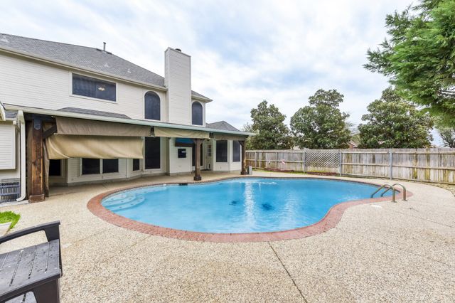 5701 San Felipe Drive, Haltom City, TX 76137