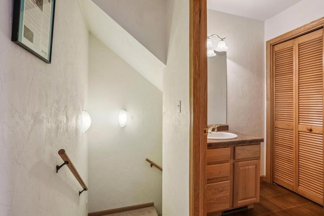 1690 DRUM CORPS DRIVE, Menasha, WI 54952