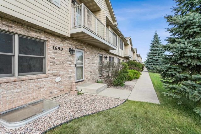 1690 DRUM CORPS DRIVE, Menasha, WI 54952