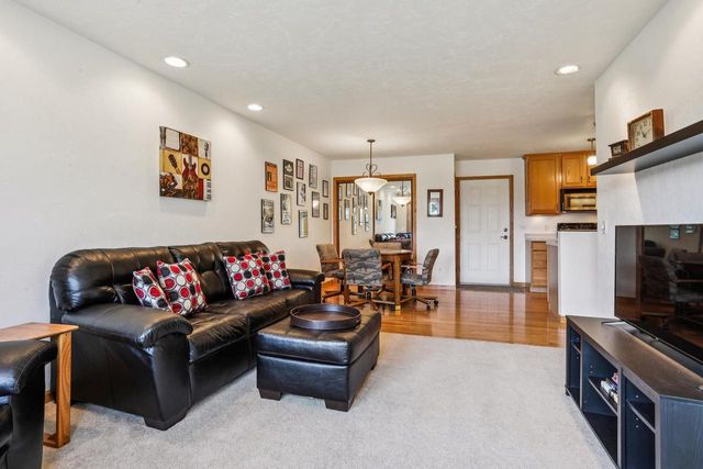 1690 DRUM CORPS DRIVE, Menasha, WI 54952