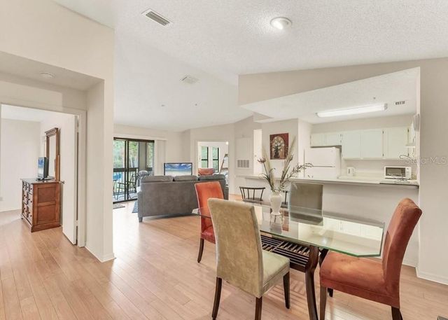 4017 CROCKERS LAKE BOULEVARD 21, Sarasota, FL 34238